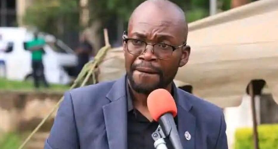 Former information minister Moses Kunkuyu granted bail in abuse of office case